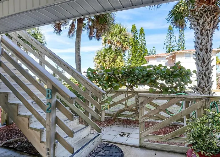 Cypress-n-sun B-2 Holiday home *