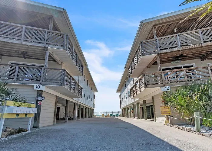 Cypress-n-sun B-2 Holiday home *